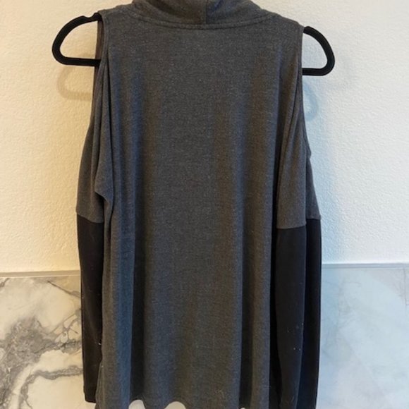 DKNY Shoulderless Black & Grey Sweater US Size S - Picture 2 of 2